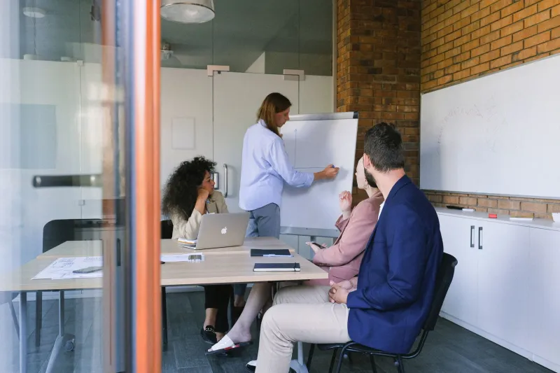Ceding the Stage: How British Companies Allow Competitors to Define Their Market Position